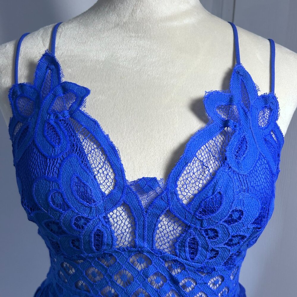 Zenana Blue Lacy Top - Picture 2 of 4
